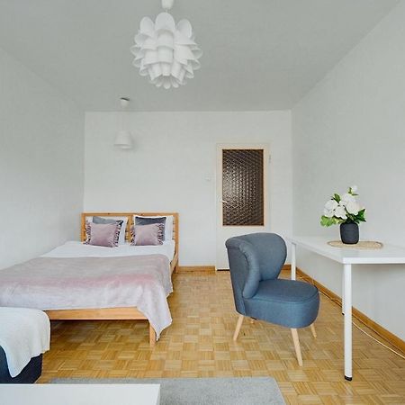 2 Bedroom Apt In Heart Of Warsaw Zgoda 9 Tv70 מראה חיצוני תמונה