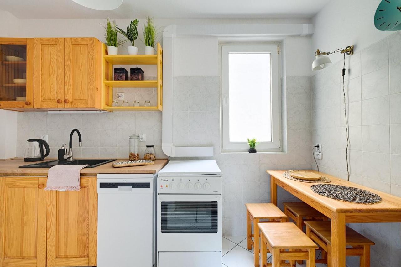 2 Bedroom Apt In Heart Of Warsaw Zgoda 9 Tv70 מראה חיצוני תמונה