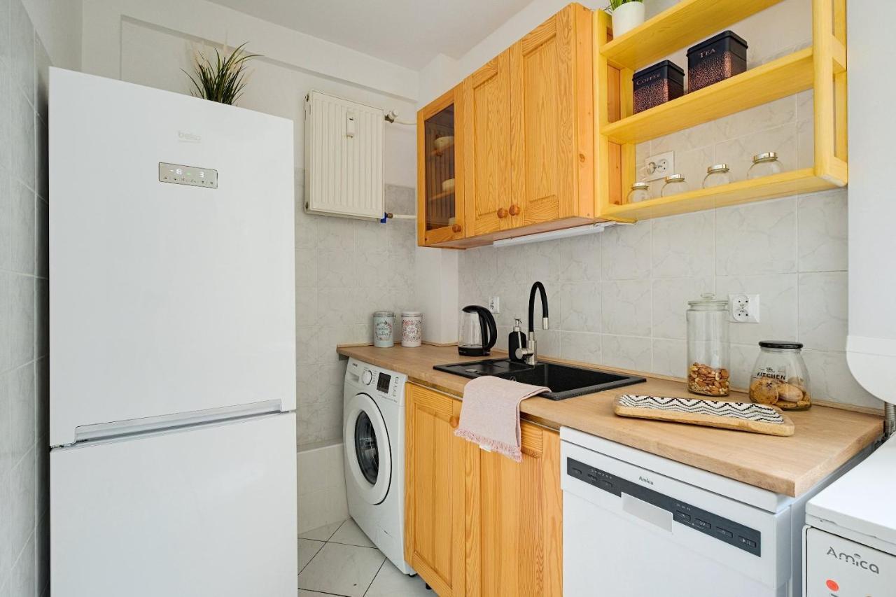 2 Bedroom Apt In Heart Of Warsaw Zgoda 9 Tv70 מראה חיצוני תמונה